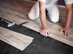 Devis pour la pose d'un parquet stratifié de qualité à Lille